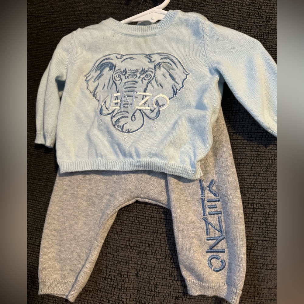 Worn only once for Easter … 3 months kenzo outfit.. unisex